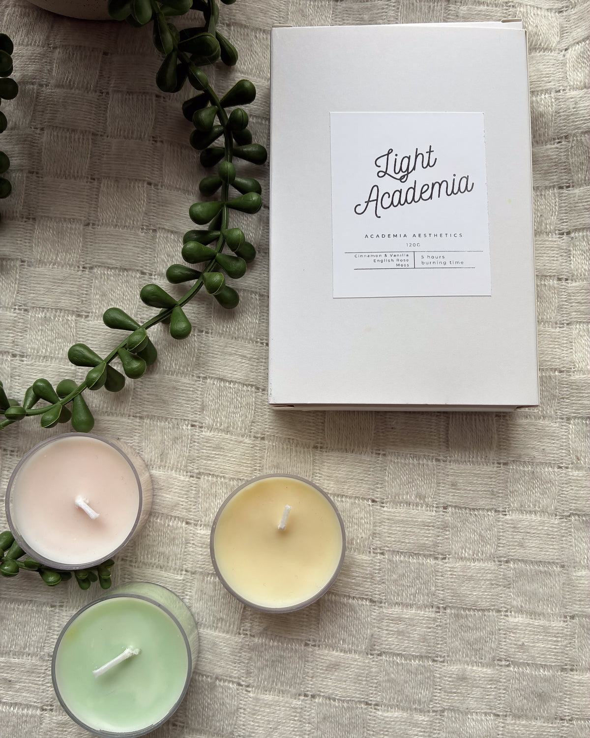 Light Academia tealight